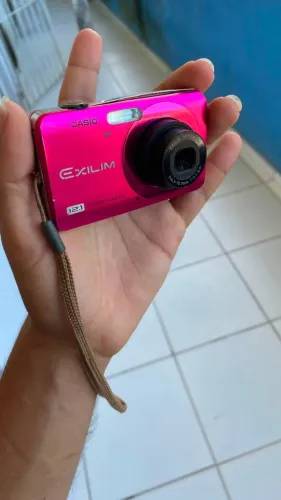 Câmera casio exilim ex-z90