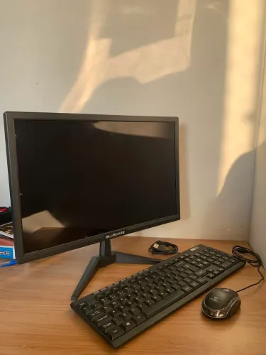 Monitor bluecase + teclado + mouse
