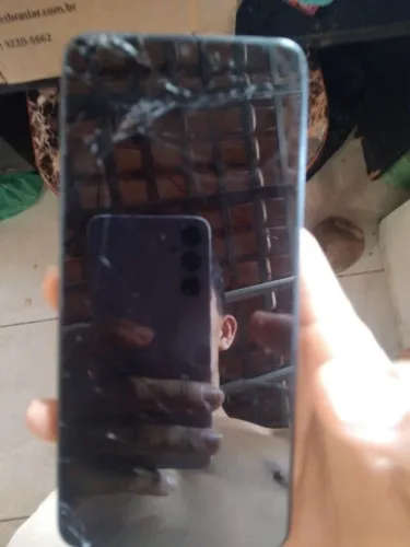 Vende-se esse celular pra retirada de peça