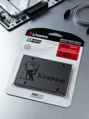 SSD 240GB Kingston - Lacrado!
