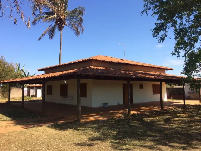 Oportunidade: 3 Suítes em Terreno de 1.500m² na Ponte Alta