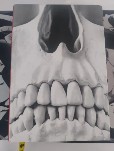 Livro darkside Arquivo serial killers - Louco ou cruel