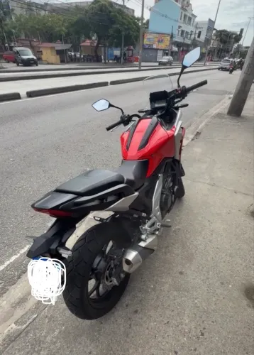 Honda NC 750 - Apenas 1000 Km rodados / Estado de moto zero