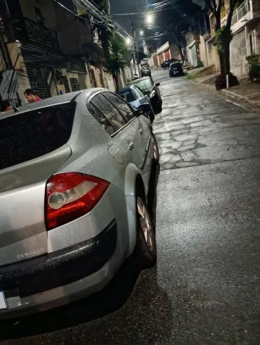 Renault Megane Sedan Dynamique Hi-flex 1.6 16V 2009