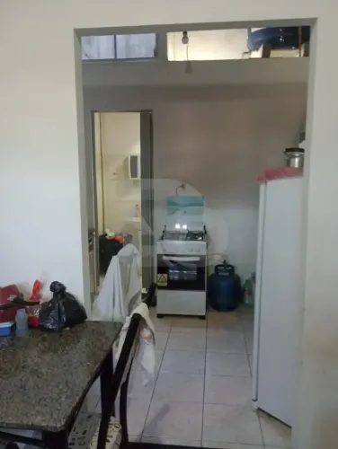 Imóvel no Bugio com 3 Casas Alugadas, Ponto Comercial e Casa Principal