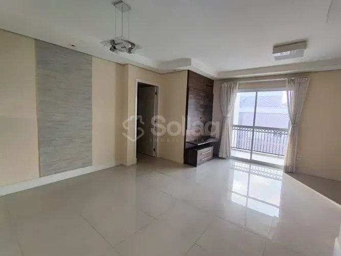 Apartamento em Vinhedo para alugar com 3 quartos, suite, 2 vagas garagm cobertas, piscina