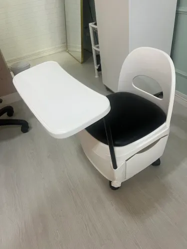 Cadeira cirandinha manicure