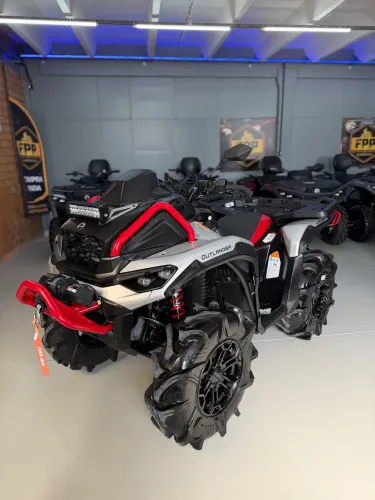 Quadriciclo Can am XMR 1000cc 2025