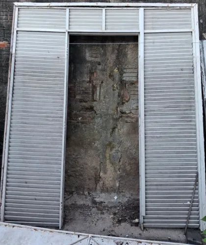MOLDURA PARA PORTA  VENESIANA EM CEDRO