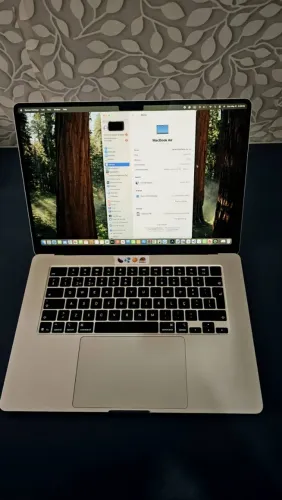 MacBook Air 15.3" M4 512 GB 24 GB RAM