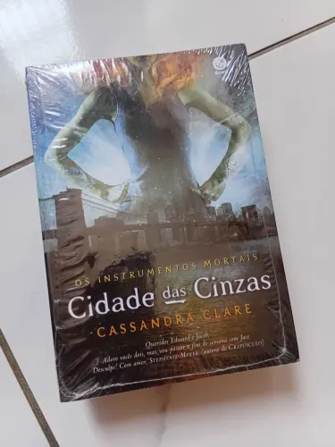Vol.2 Cidade das Cinzas