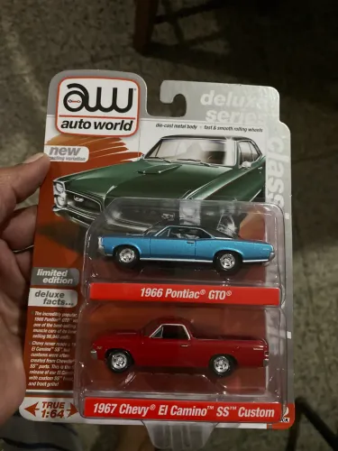 Auto world 1:64 Pontiac GTO 1966 é EL Camino SS 1967