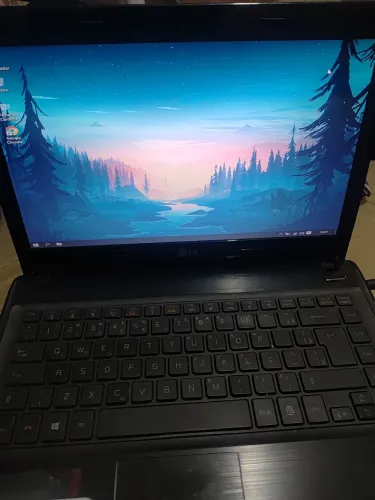 Notebook LG i3
