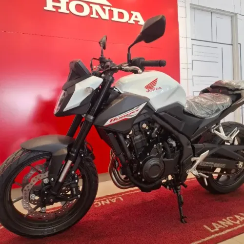 Nova Honda Hornet 500  - controle de tração - ABS - Embreagem Assistida e Deslizante 