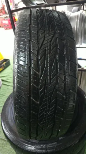 Pneus Continental aro 18 R$300,00