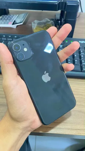 iPhone 11 64GB - Bom Estado | Face ID | Câmera 12MP