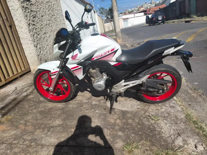 Twister 250 seminova