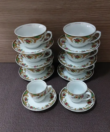 Jogo de xícaras para cha e café em porcelana