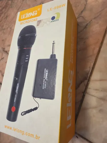 Microfone Lelong Novo 996W