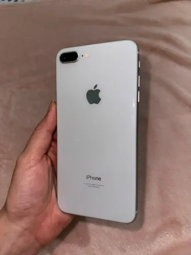 iPhone 8 Plus