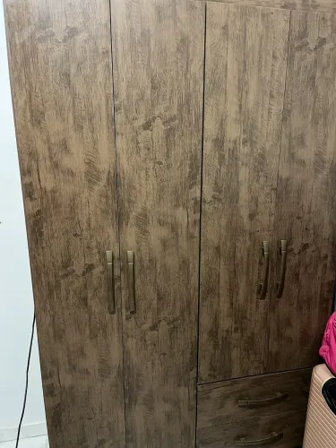Guarda-roupa solteiro