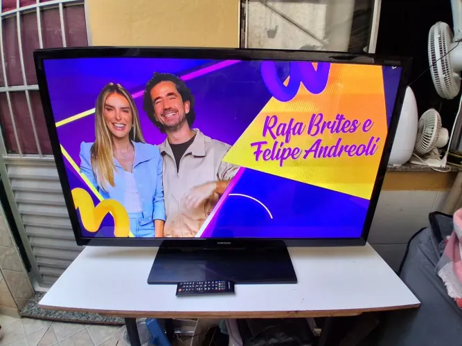Vendo tv Samsung niw plasma 43 polegadas em ótimo estado
