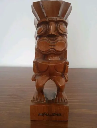 Estatua Tiki Havaiana Madeira