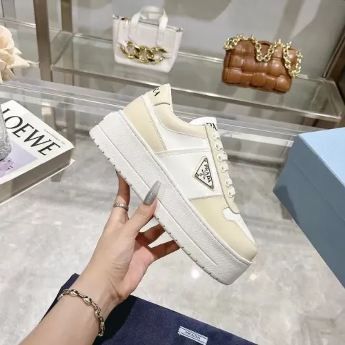 Tênis Prada feminino