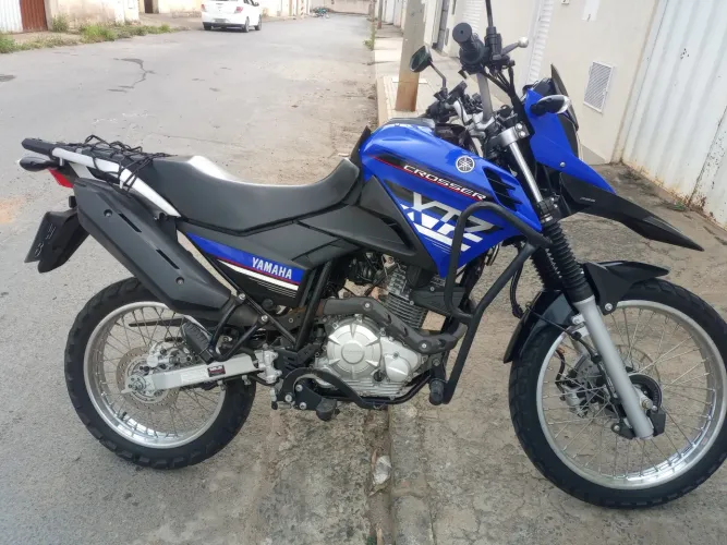 Vendo ágil de uma Crosser .