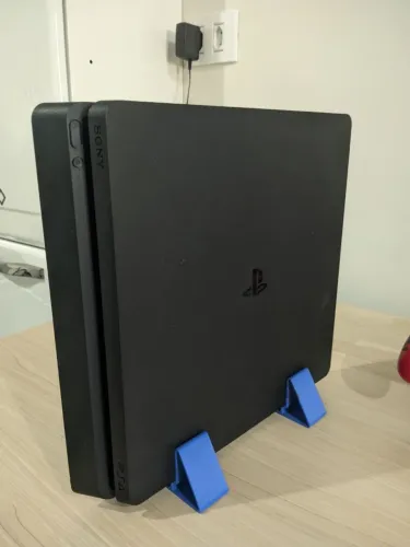 Ps4 Slim semi novo em ótimo estado