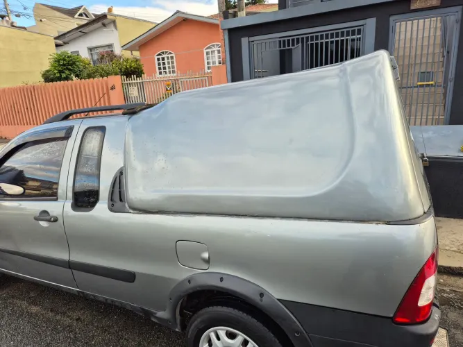 Capota de fibra para Strada cabine estendida 
