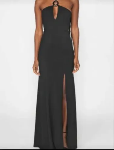 Vestido lança perfume longo pedrarias preto