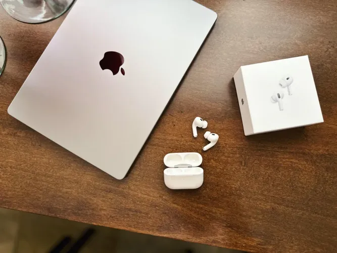 AirPods Pro 3 Completos Com Nota e Dois Anos de Garantia AppleCare+