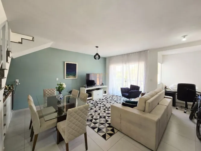 Apartamento duplex (cobertura) à venda com 2 quartos, suíte e vaga - Centro - Guarani - MG