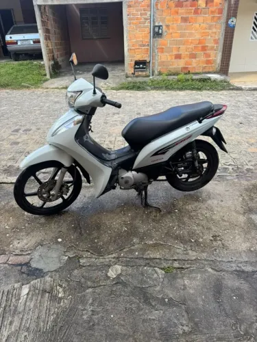Biz Ex branca 2015