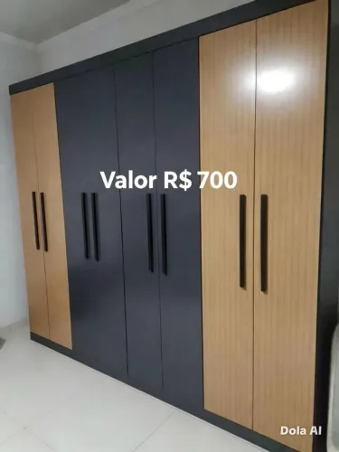 Vende - se Guarda roupa impermeável