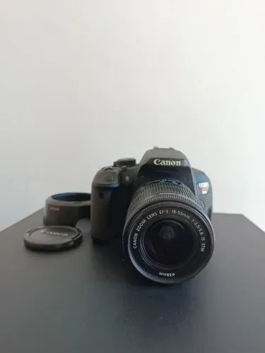 Câmera T5i canon + cartão SD 128GB + 2 bateiras