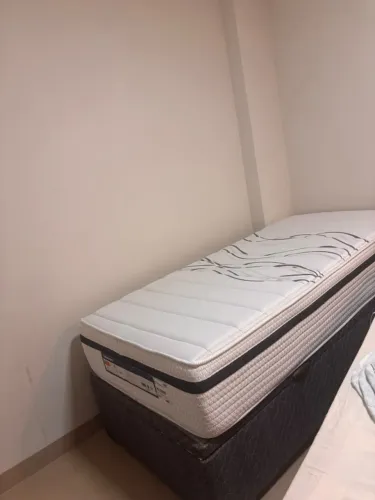 Cama Box baú de solteiro + colchão Ortobom.