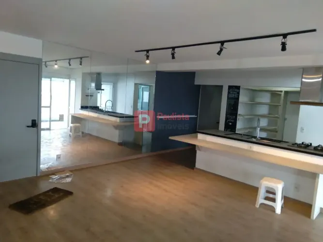 Apartamento à Venda, Com 100m² Sala Estendida, 2 Quartos Sendo 1 Suíte, Escritório, Varand