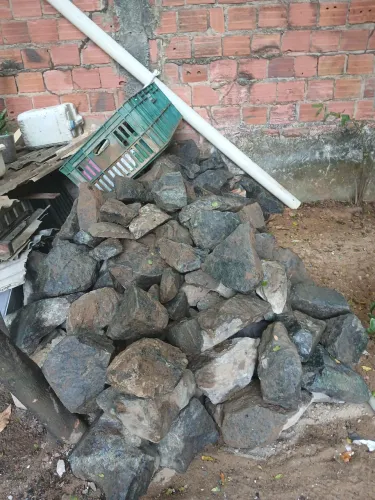 Pedras pra vender pra construção