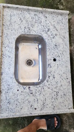 Pia granito com cuba 