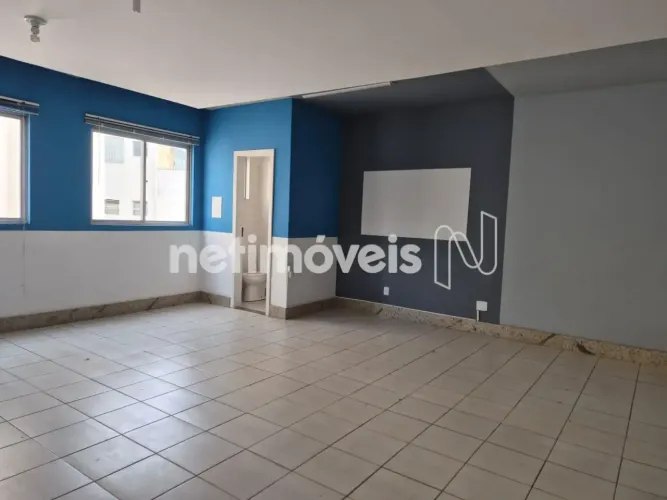 Sala comercial para locação ou venda na Av. Sebastião de Brito - Dona Clara