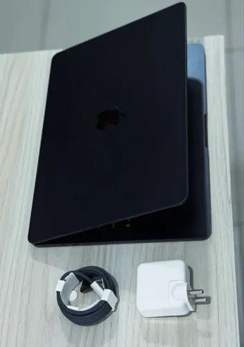 MacBook Air m5 16 gb 512 gb nunca usado