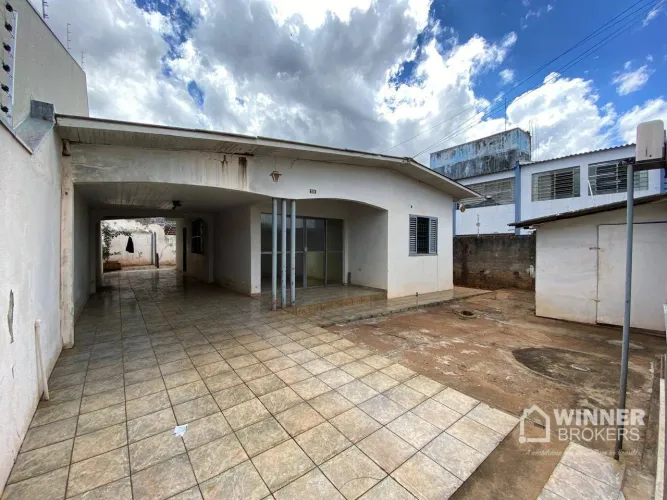 Casa com 2 dormitórios à venda, 59 m² por R$ 270.000,00 - Jardim Panorama - Sarandi/PR