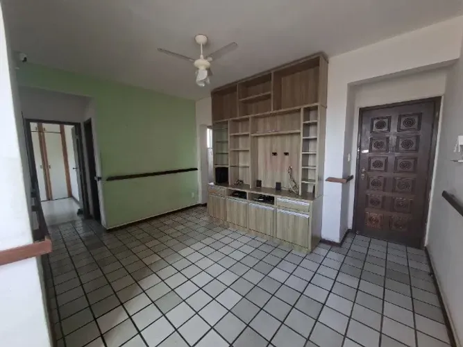 Apartamento a Venda 2/4, dependência, Brotas