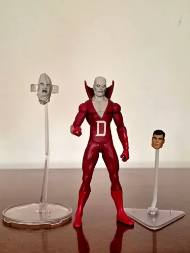 Action figure deadman dc direct