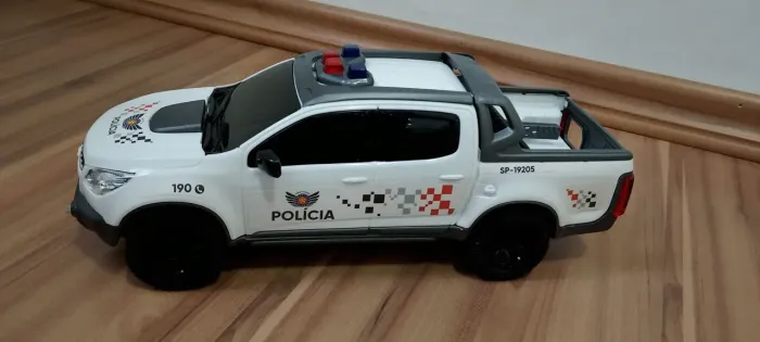 Carrinho de Polícia Caminhonete S10 da PM de São Paulo Roma