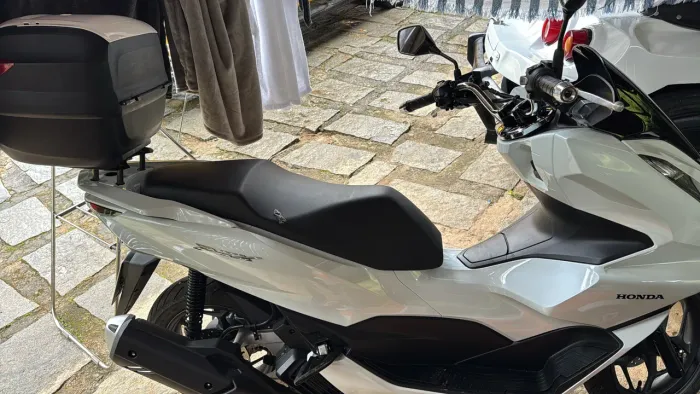 Pcx abs Zero!! Apenas 308km! Sem nenhum detalhe.