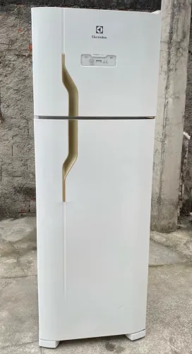 Geladeira Electrolux Frost free 371LT - c/ garantia