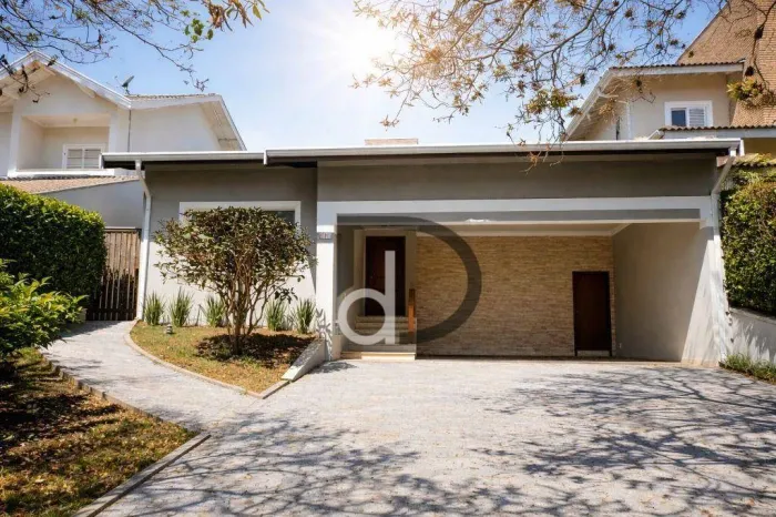 Casa a venda no Condominio Reserva Colonial, perto do Etapa e Colegio Porto Seguro em Vali